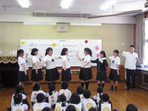 小学校へ英語出前授業に行ってきました