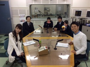 テレビにラジオに出演中！