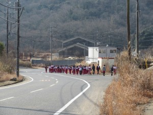 １年生ウォーキング大会で天神山へ！