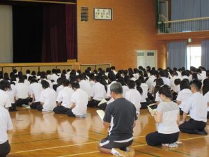 終業式と全校集会が行われました