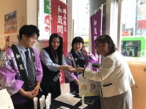 東京での販売　頑張っています！