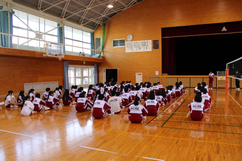 １年生がスポーツ大会を行いました🏐